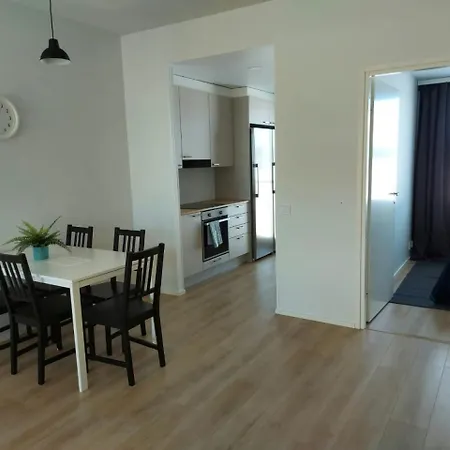 Διαμέρισμα Spacious For 5 With Sauna